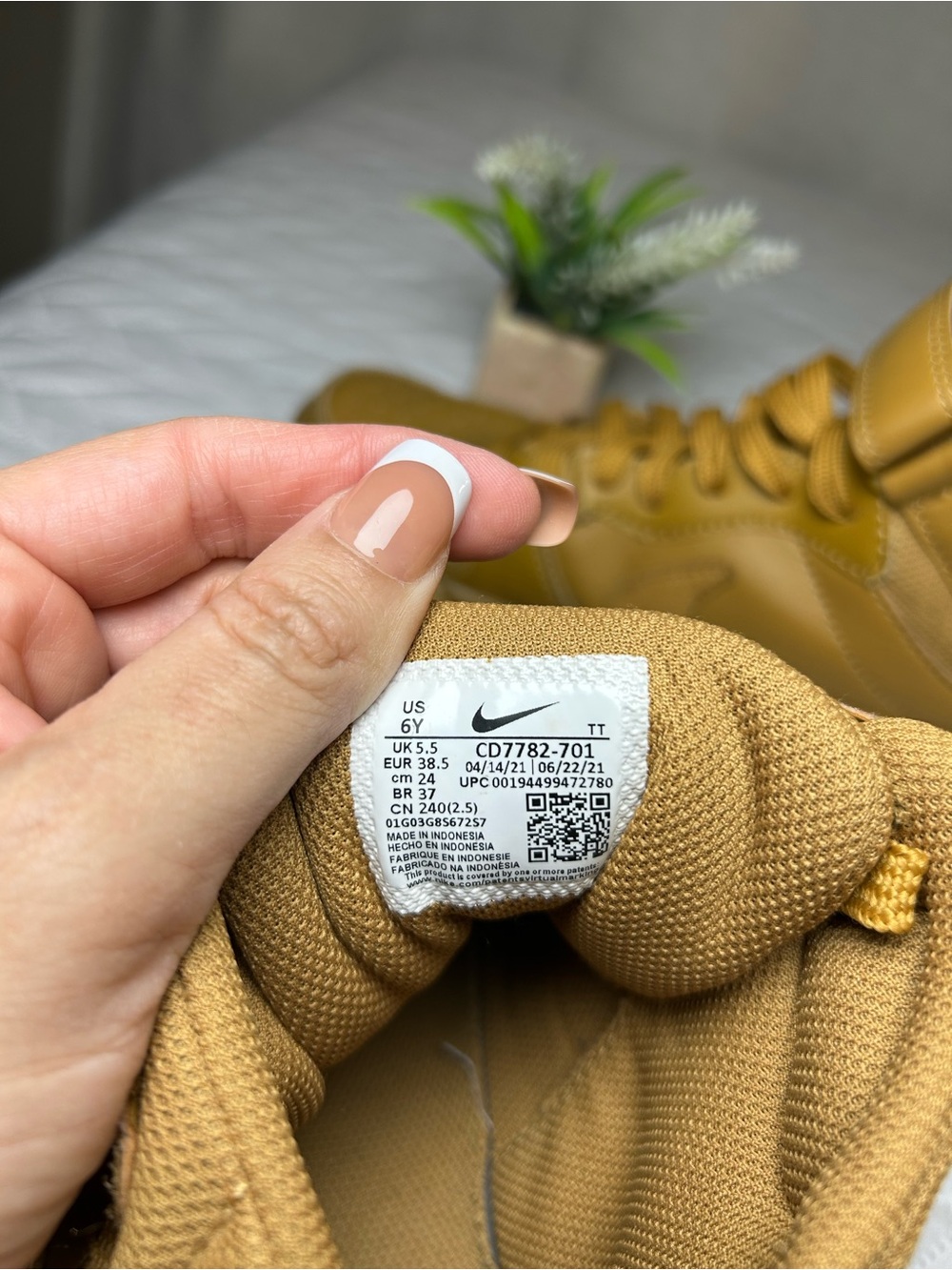 Nike Court Borough Mid 2 "Wheat" - Size 6Y (Women's 7.5) - Picture 7 of 10